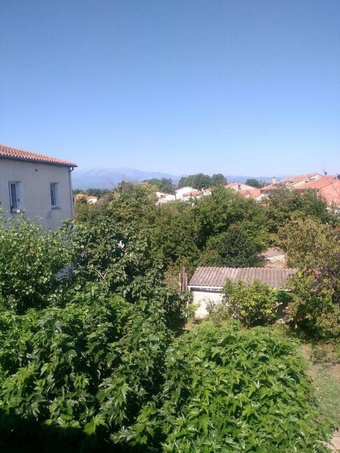 Appartement 62 M2 1Er Etage Avec Jardin Au Rdc Saint-Génis エクステリア 写真